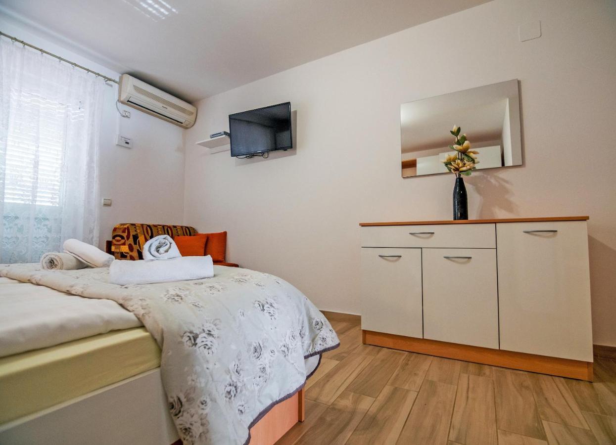Banjol Apartments Bene מראה חיצוני תמונה